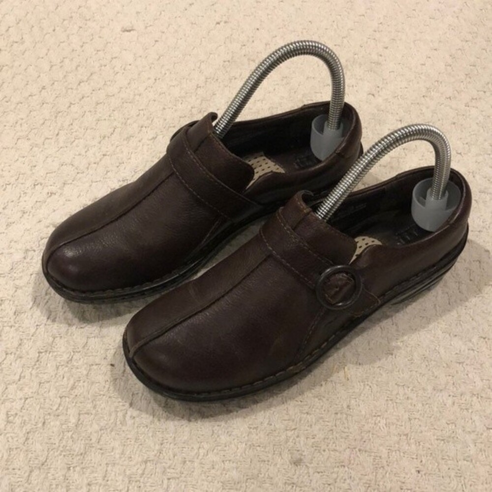 Born Brown Leather Slip On Comfort Women Mules Size 7